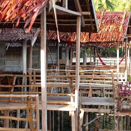 Firdas Bungalows Waisai Dış mekan fotoğraf